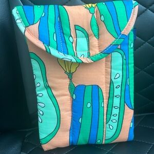 DO NOT BUY CUCUMBER BAGGU TABLET SLEEVE RESERVED PLEASE DO NOT PURCHASE